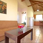 Maria Elena Villa