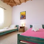 Maria Elena Villa *