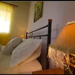 Maria Elena Villa Koróni